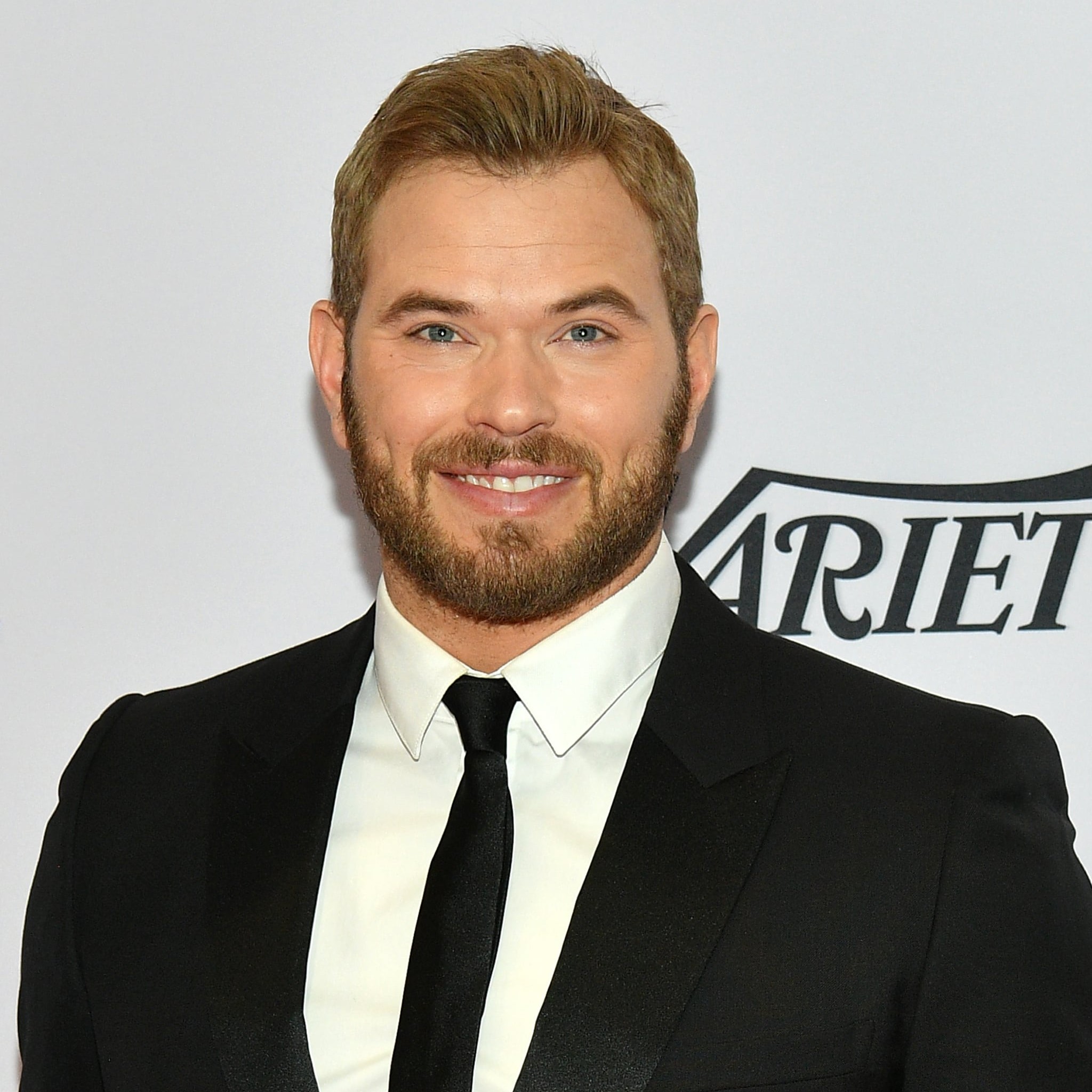 Describe actor. Kellan Lutz. Kellan Lutz Brittany Gonzales.